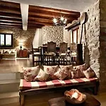 Icarus, Private Luxury *