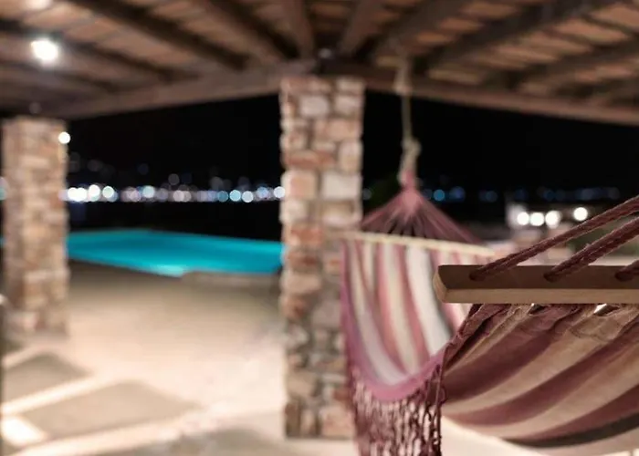 Icarus, Private Luxury Villa