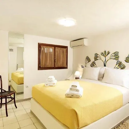 Icarus, Private Luxury Villa