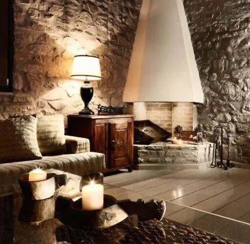 Icarus, Private Luxury Páros